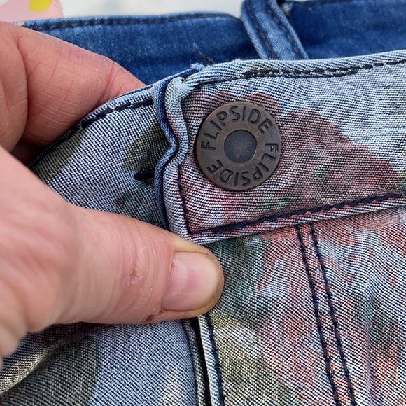 Flip Side Dual Frayed Denim Jean Shorts 2 Shorts in 1 Blue Ombré or Floral 17 - Picture 7 of 14